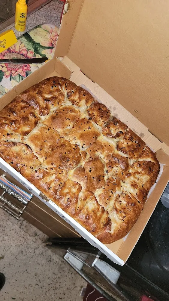Double Crust White Pizza