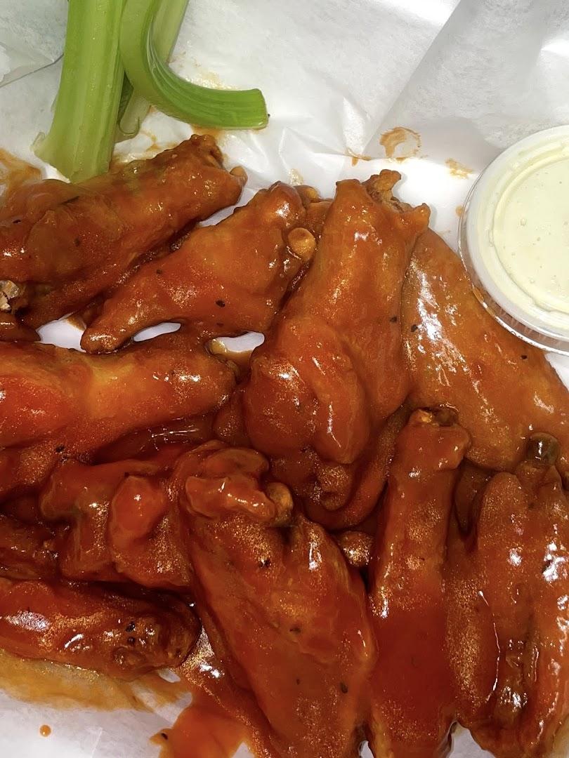 Bud's Bar & Grill